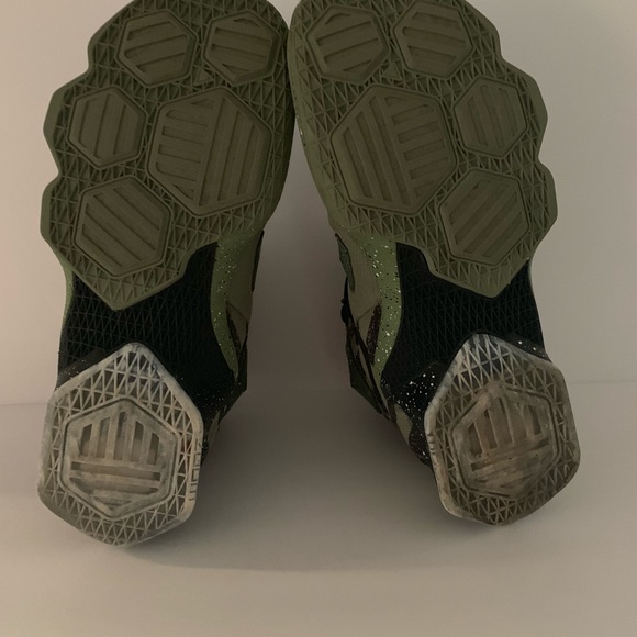 Nike Lebron James! - Picture 3 of 6